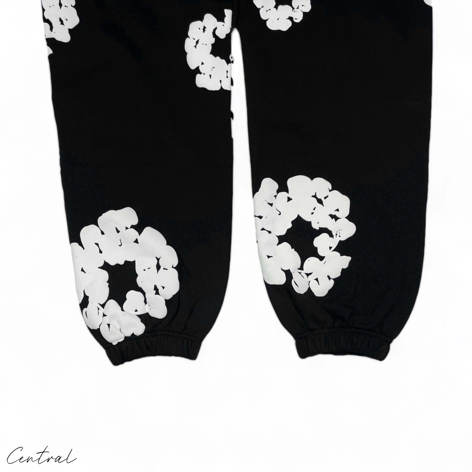 DENIM TEARS THE COTTON WREATH SWEATPANTS BLACK