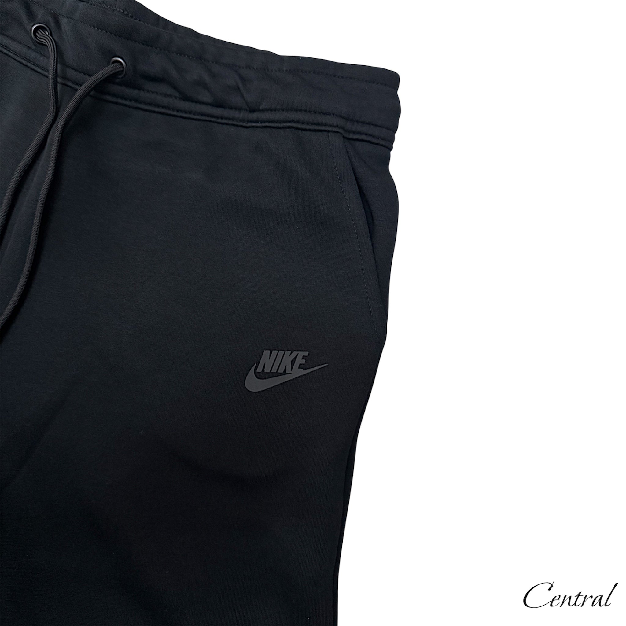 Nike Sportswear Tech Fleece “Black”