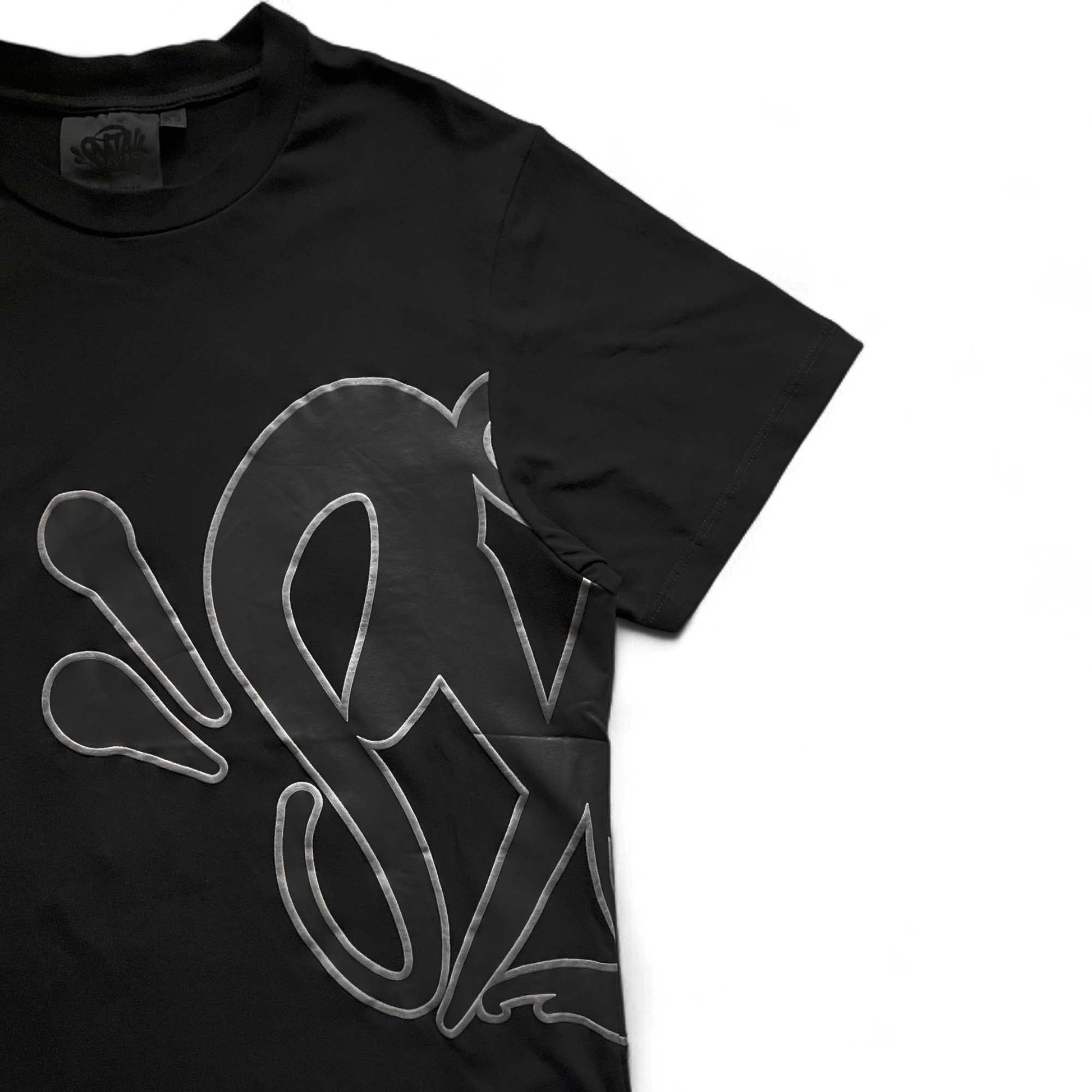 Black Syna World short set by Central ae featuring a stylish t-shirt and matching shorts on a neutral background.