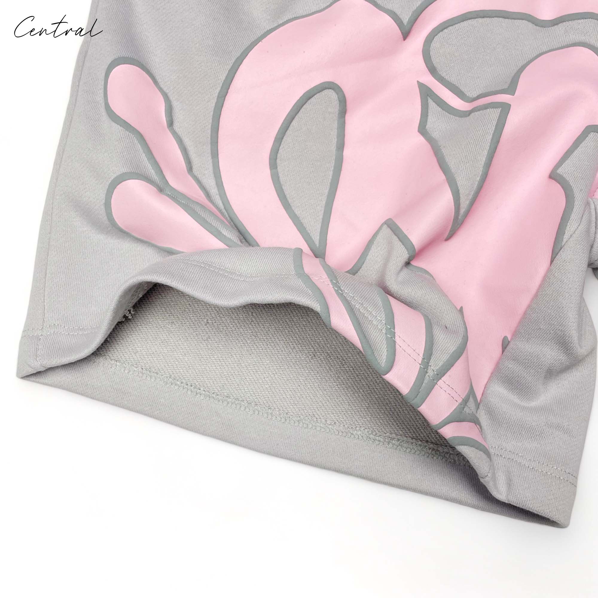 Gray and pink Syna World short set featuring a comfortable t-shirt and shorts, designed by Closed.