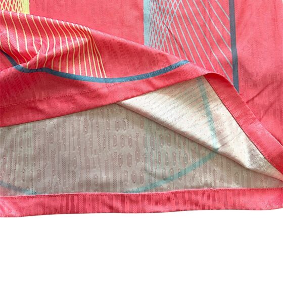 Barcelona 25/26 special edition pink player kit featuring team logo and vibrant design.