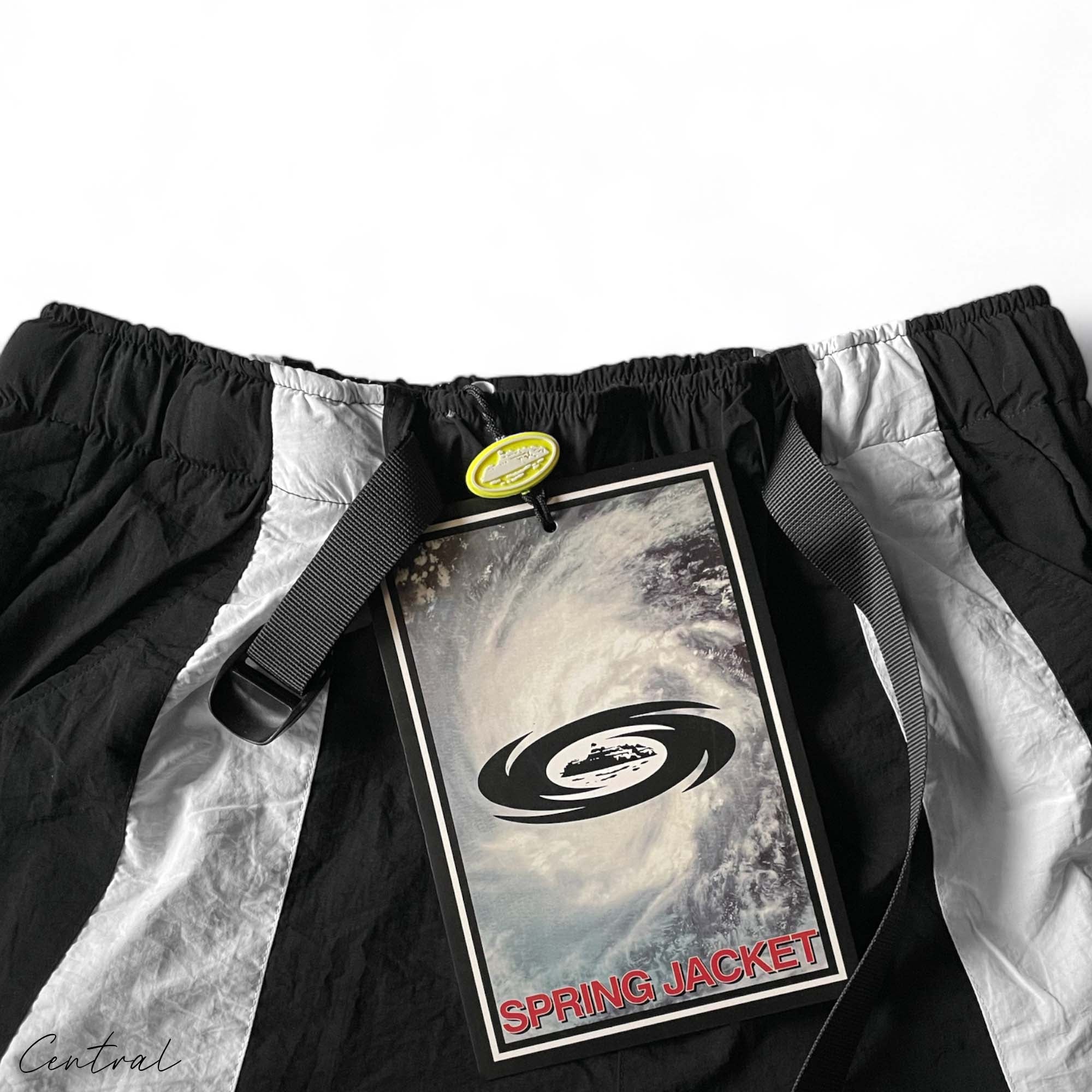 Corteiz Spring Shorts in black and white, featuring a comfortable fit and stylish design from Central ae.
