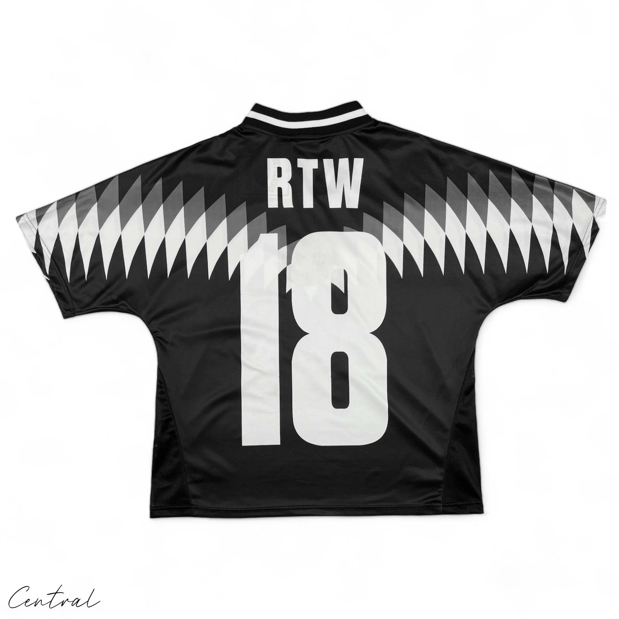 Corteiz Club RTW black football jersey t-shirt featuring a stylish design and comfortable fit.