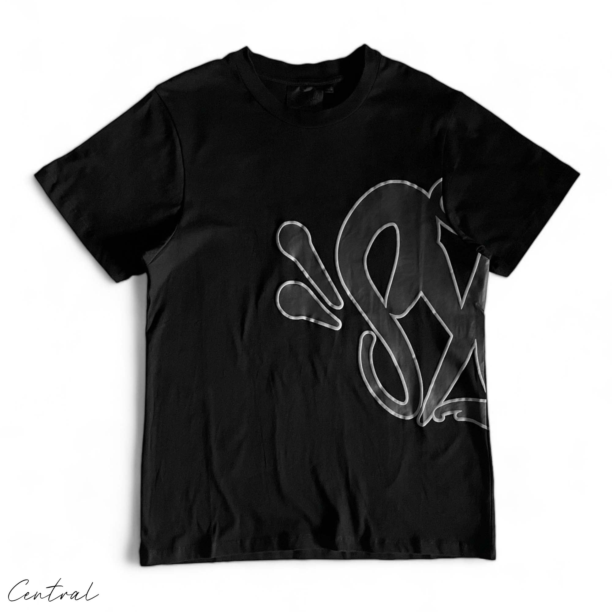 Black Syna World short set featuring a comfortable T-shirt and shorts by Central ae, perfect for casual outings.