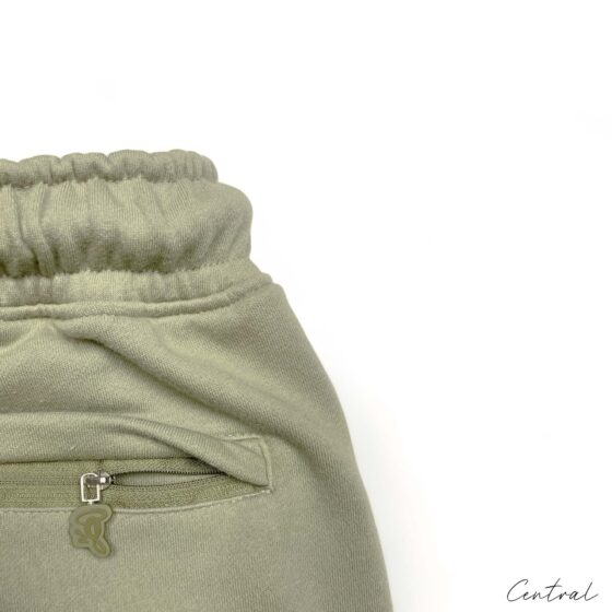 Central Syna World short set in green featuring a matching t-shirt and shorts, ideal for casual summer wear.