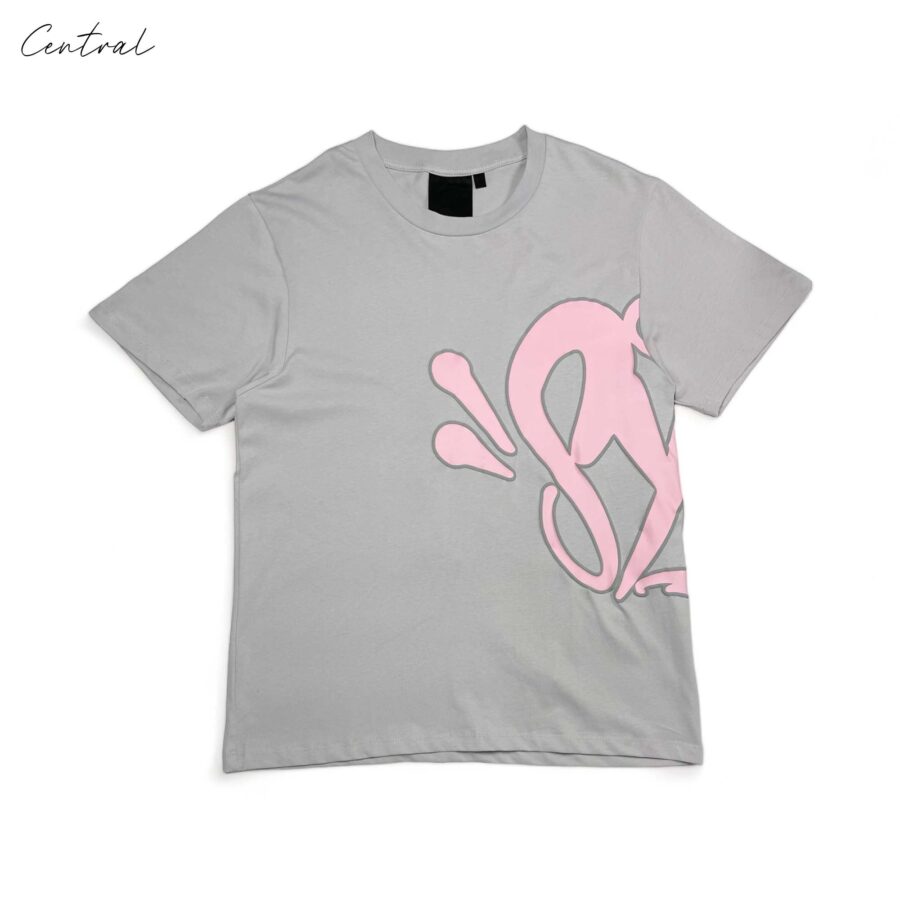 Gray and pink Syna World short set featuring a comfortable t-shirt and matching shorts by Closed.