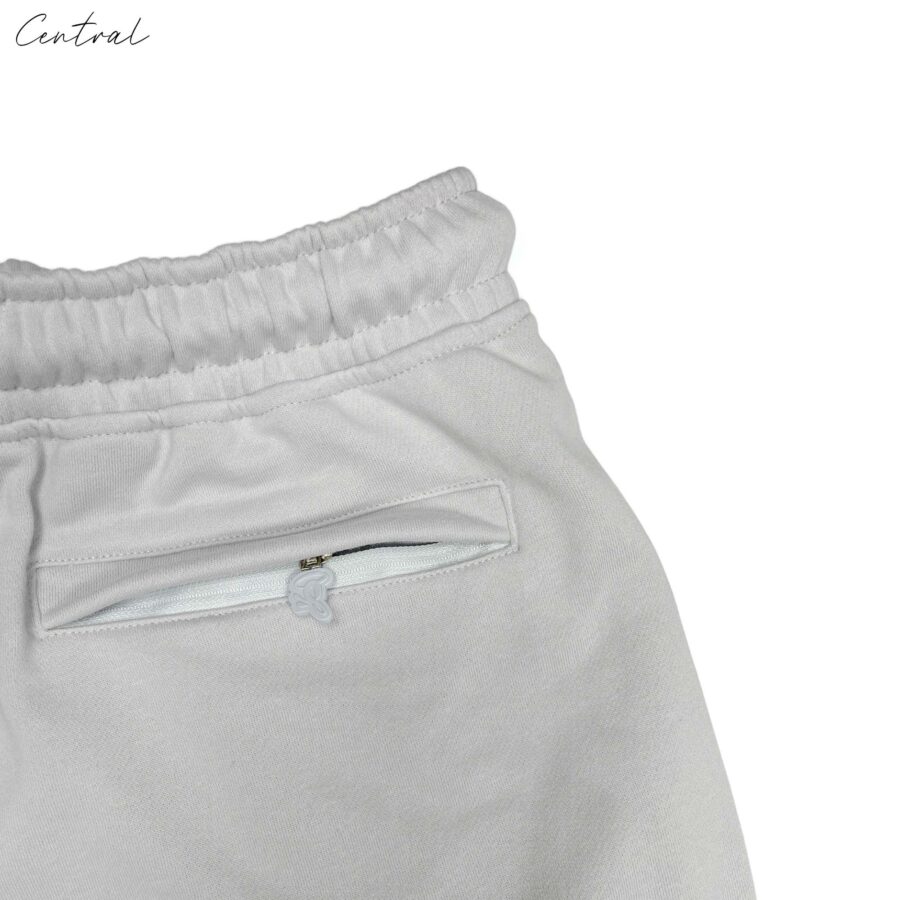 Gray and pink Syna World short set featuring a stylish T-shirt and matching shorts by Closed.