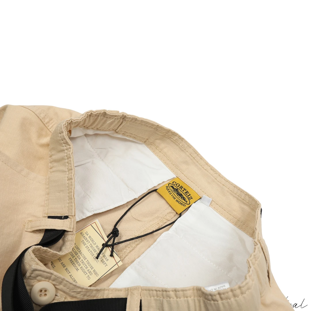 Corteiz Alcatraz Cargo Shorts Beige