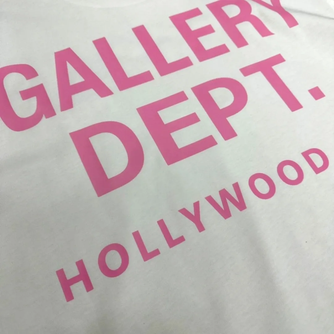 Gallery Dept. Souvenir Tshirt - White/Pink