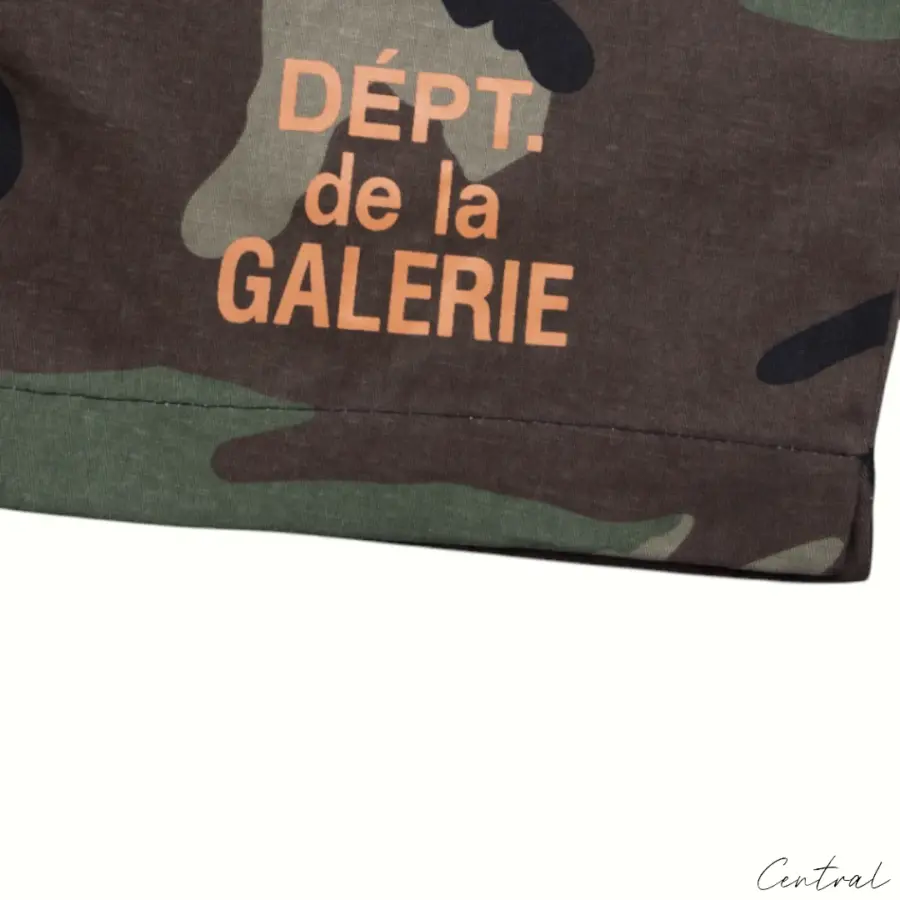 Gallery Dept. camouflage shorts