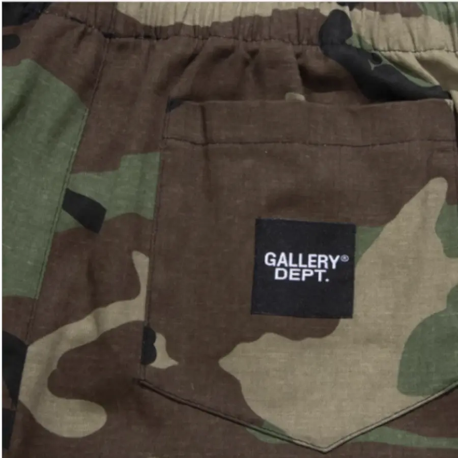 Gallery Dept. camouflage shorts