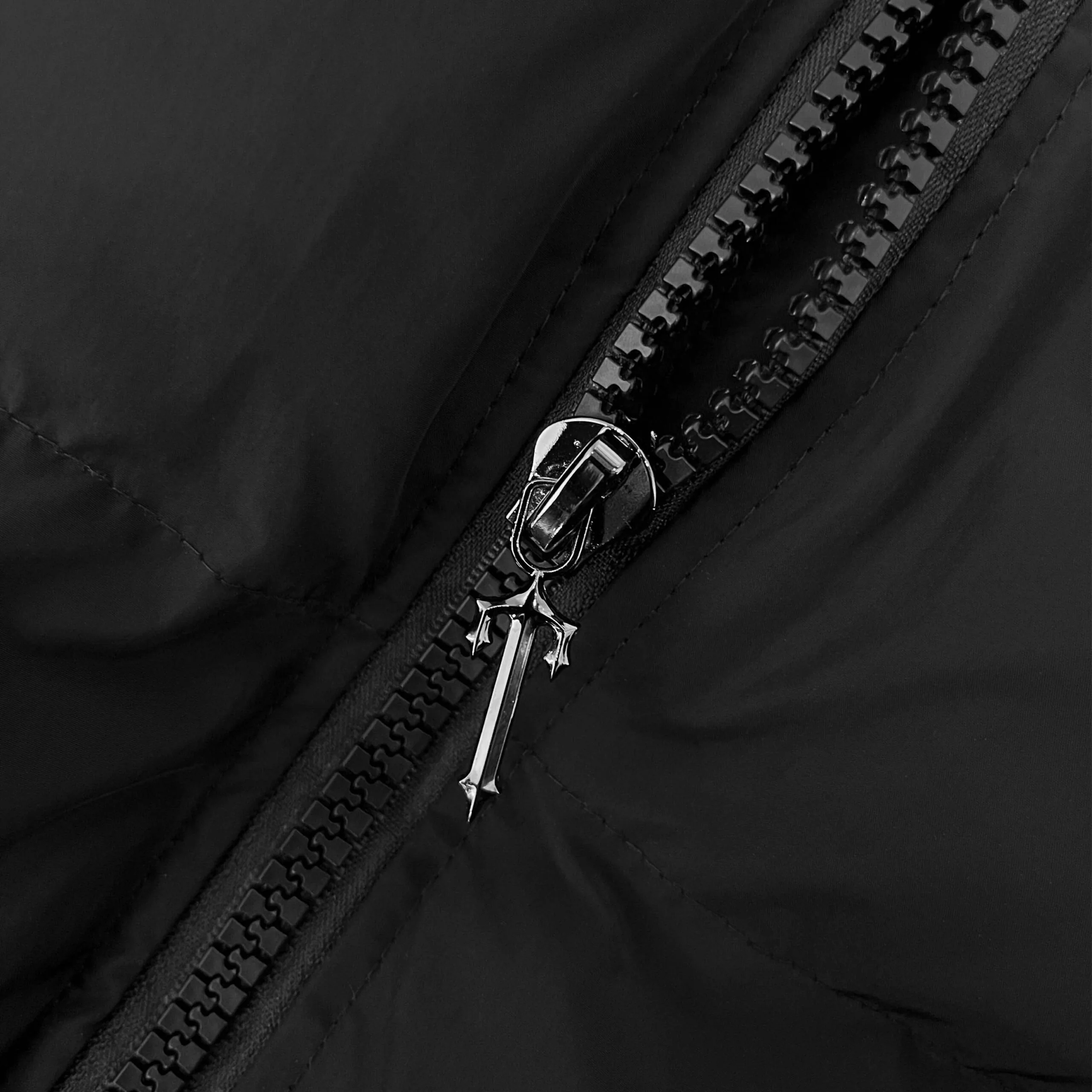 Trapstar Irongate Detachable Hooded Puffer Jacket 'Black'
