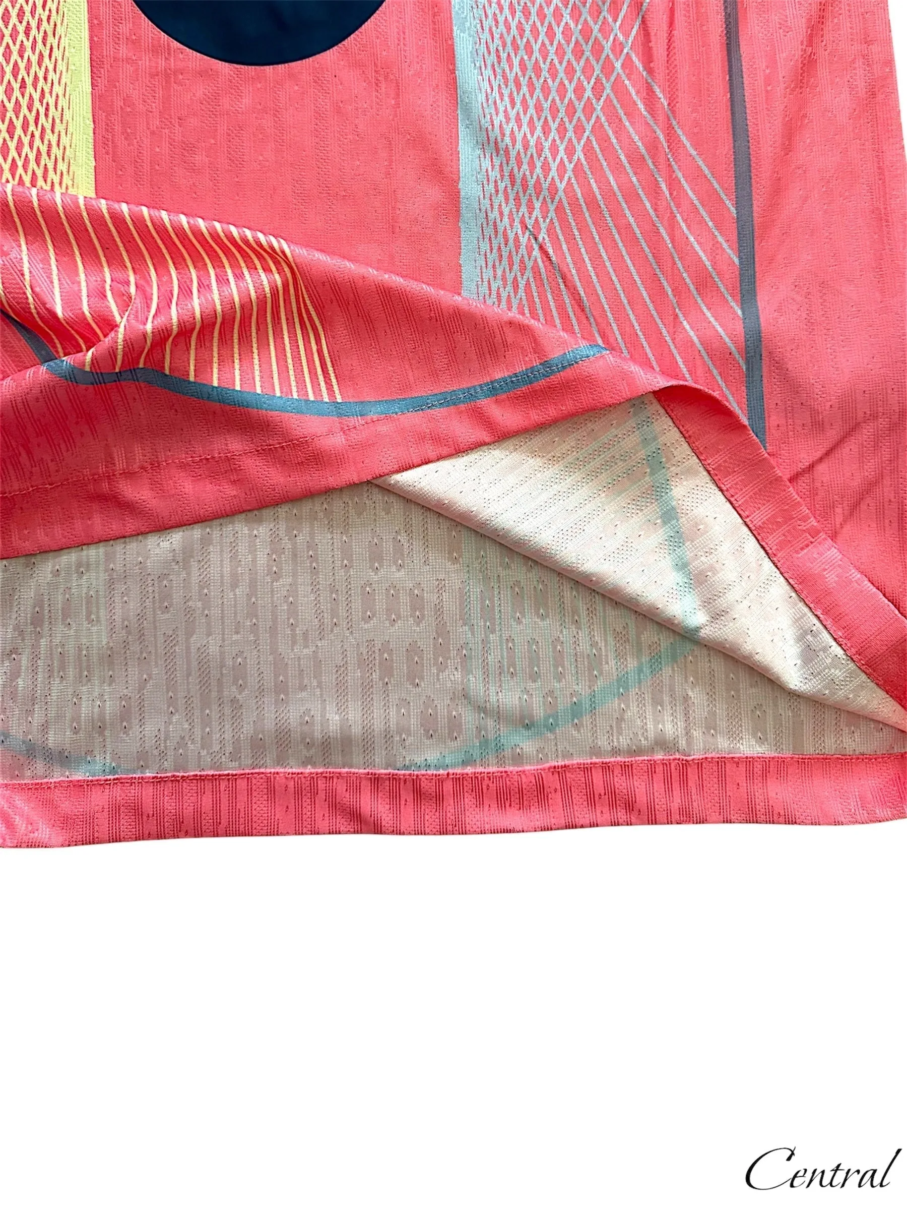 Barcelona 25/26 Special Edition Pink Kit (Player Version)