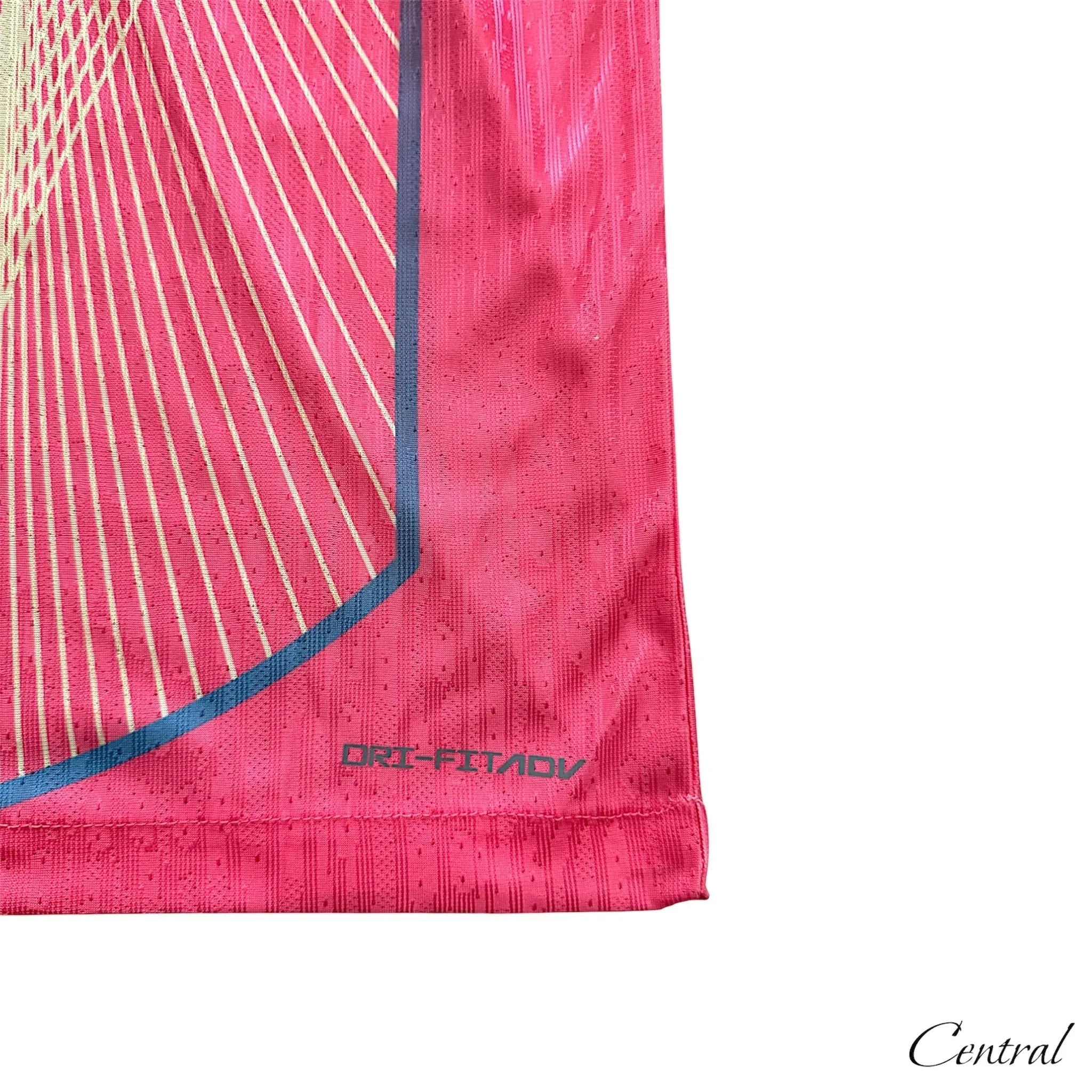 Barcelona 25/26 Special Edition Pink Kit (Player Version)
