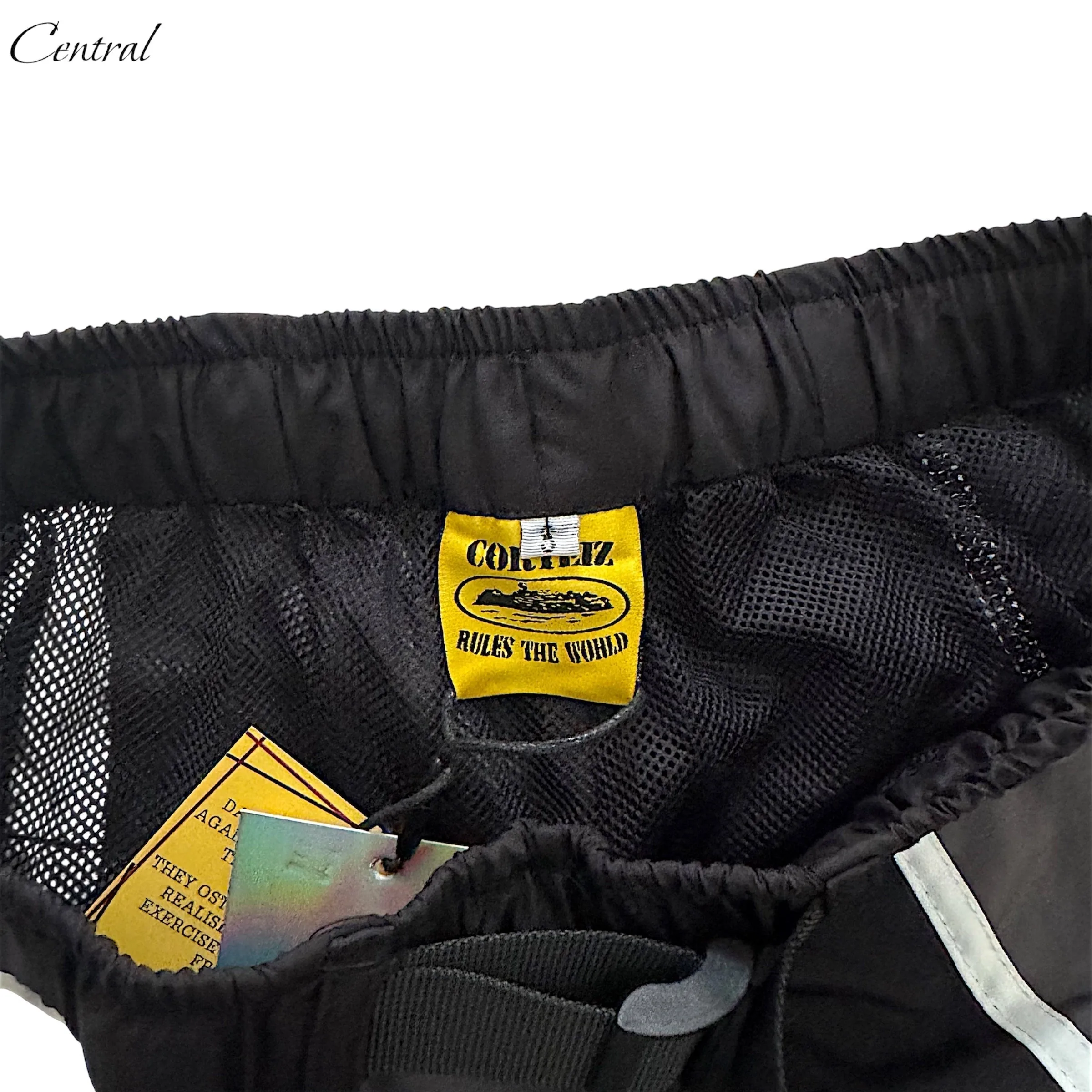 Corteiz Shorts Black