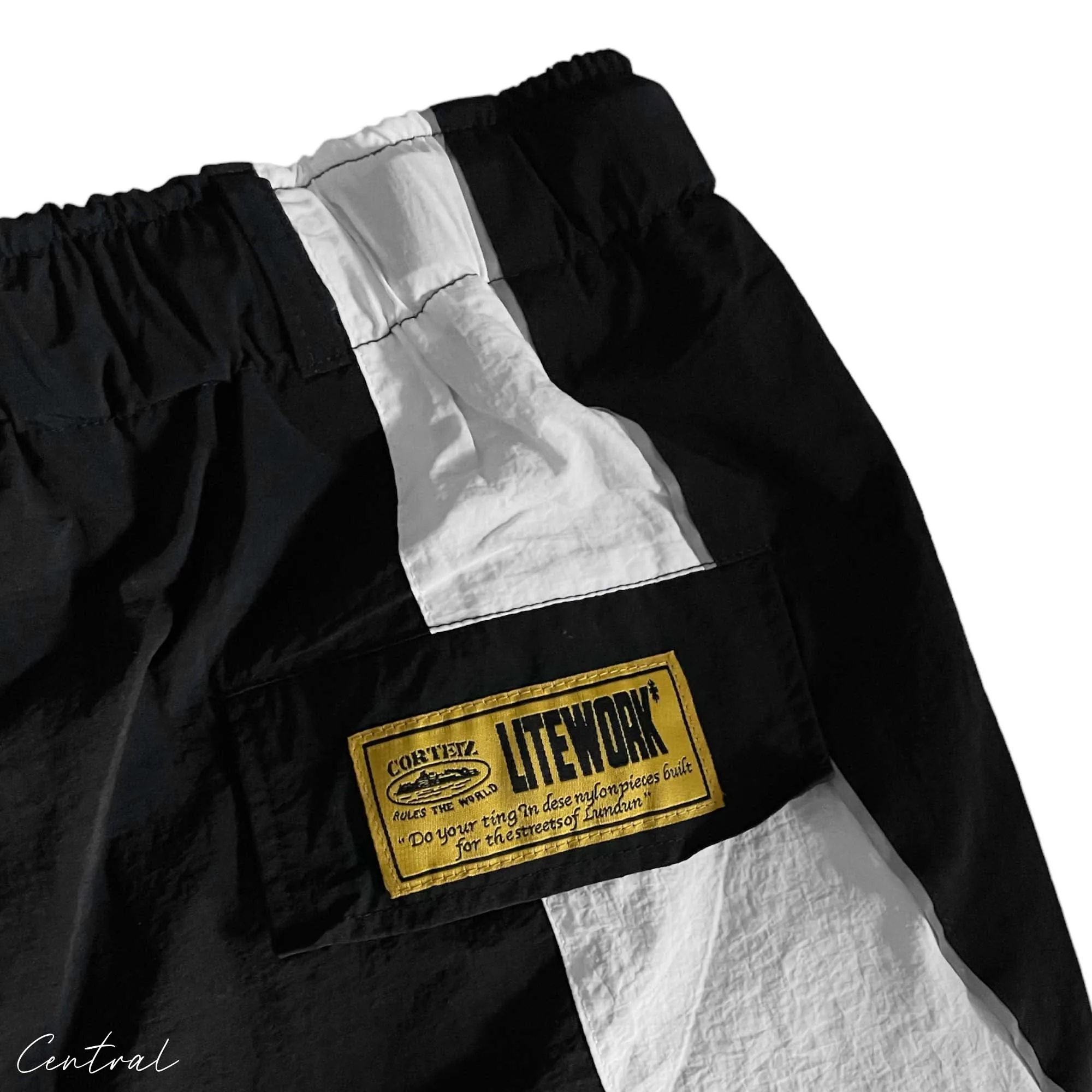 Corteiz Spring Shorts Black-White