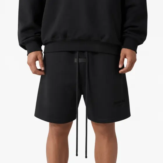 Essential short “Black” - Model Photo