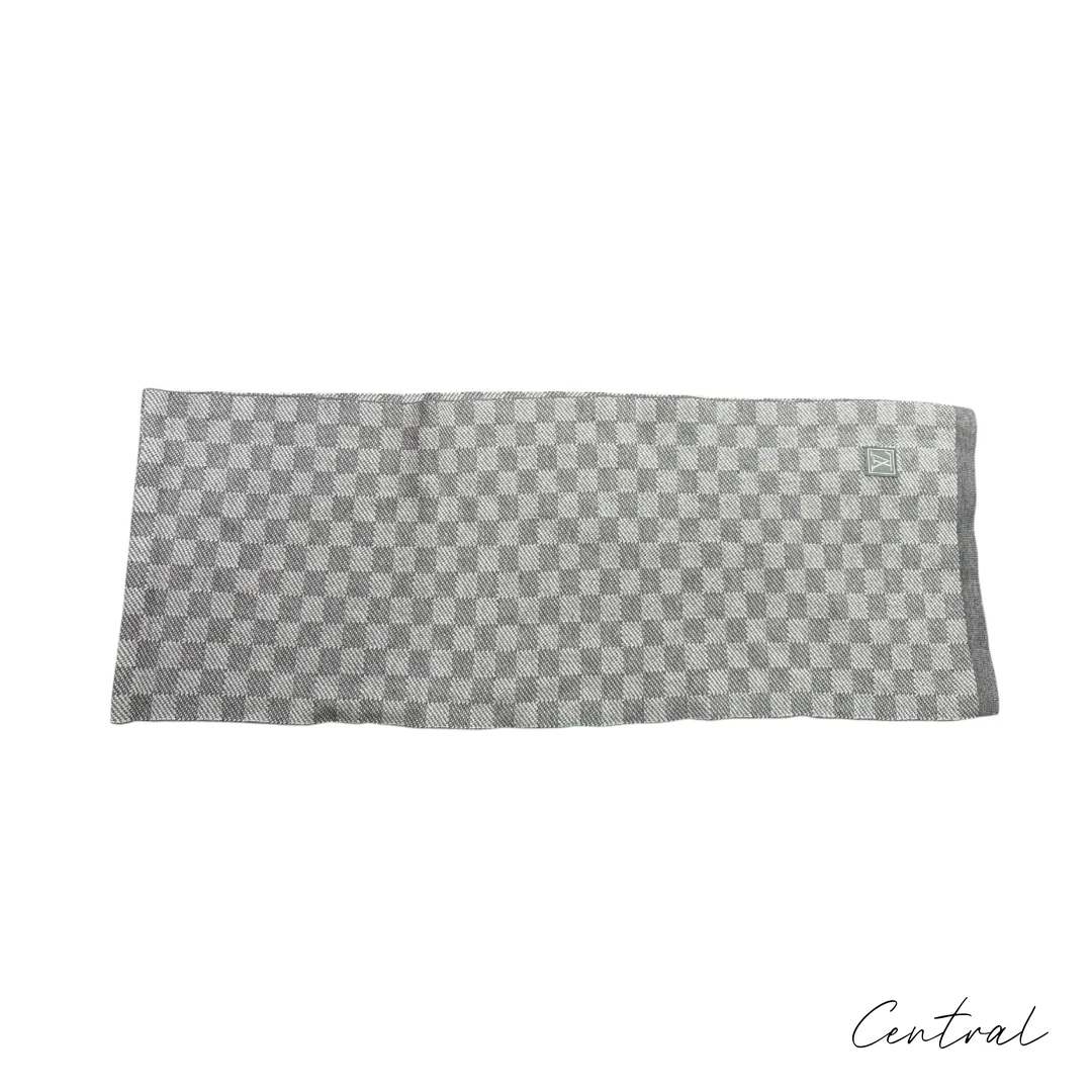 LV Damier Beanie & Scarf Set - Light Grey - Image 5
