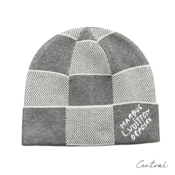 LV Checkerboard Beanie & Scarf Set - Grey - Image 2