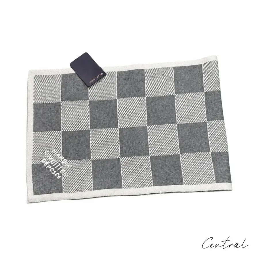 LV Checkerboard Beanie & Scarf Set - Grey - Image 5