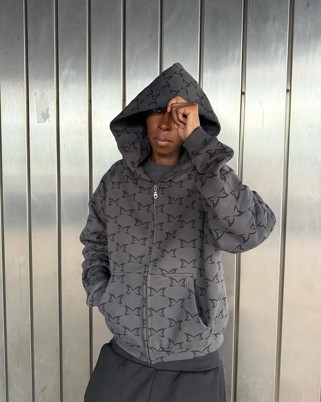 Mertra Hoodie - Dark grey