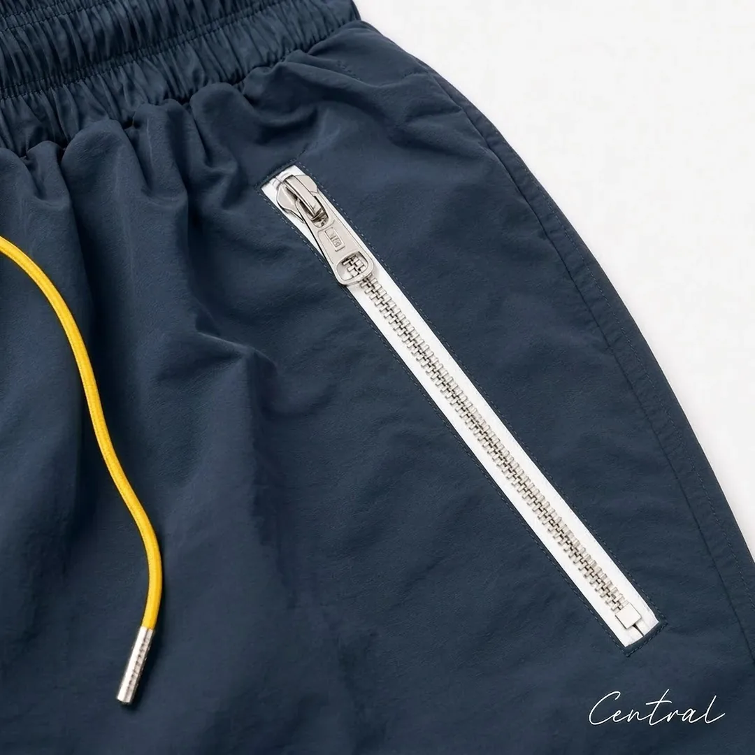 Rhude Oversized Logo Zip-Pocket Shorts - Navy