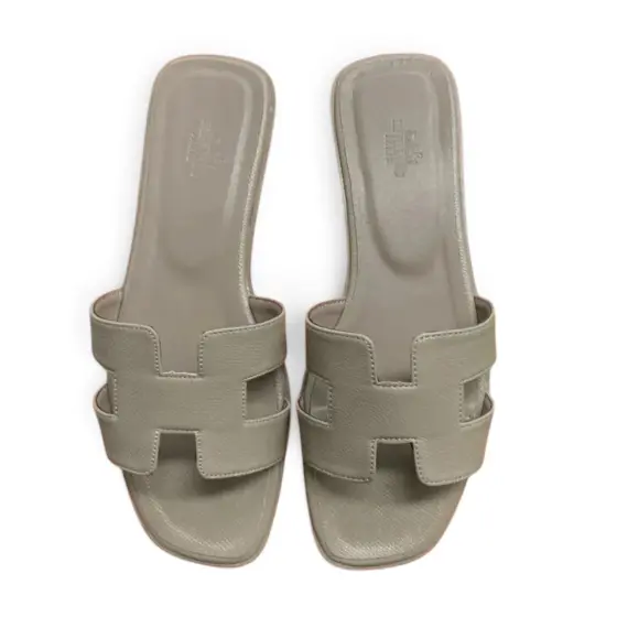Hermès Oran Sandal - Rhino Gray