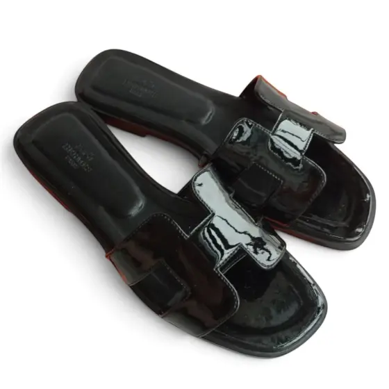 Hermès Oran Sandal - Patent black