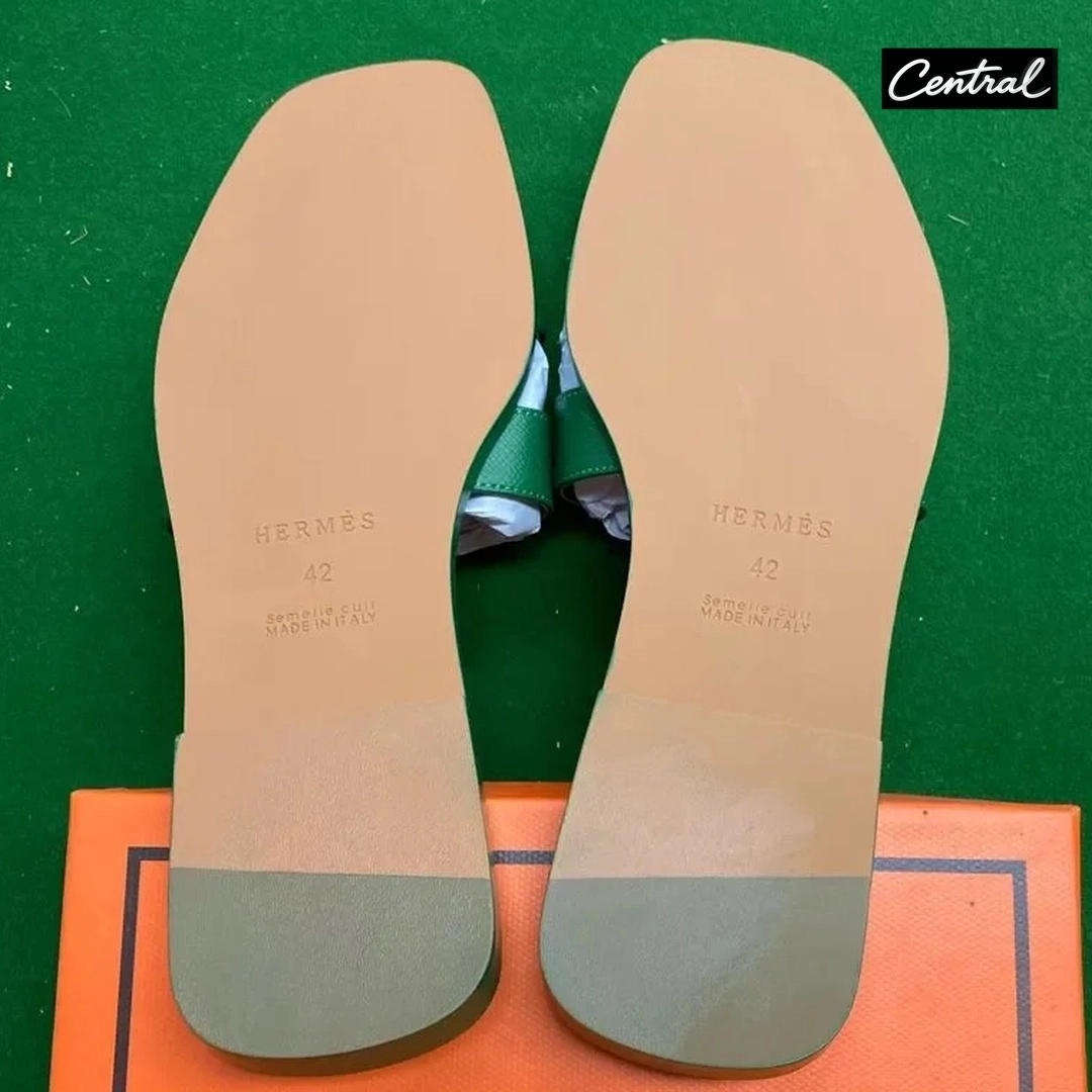 Hermès Oran Sandal - malachite green