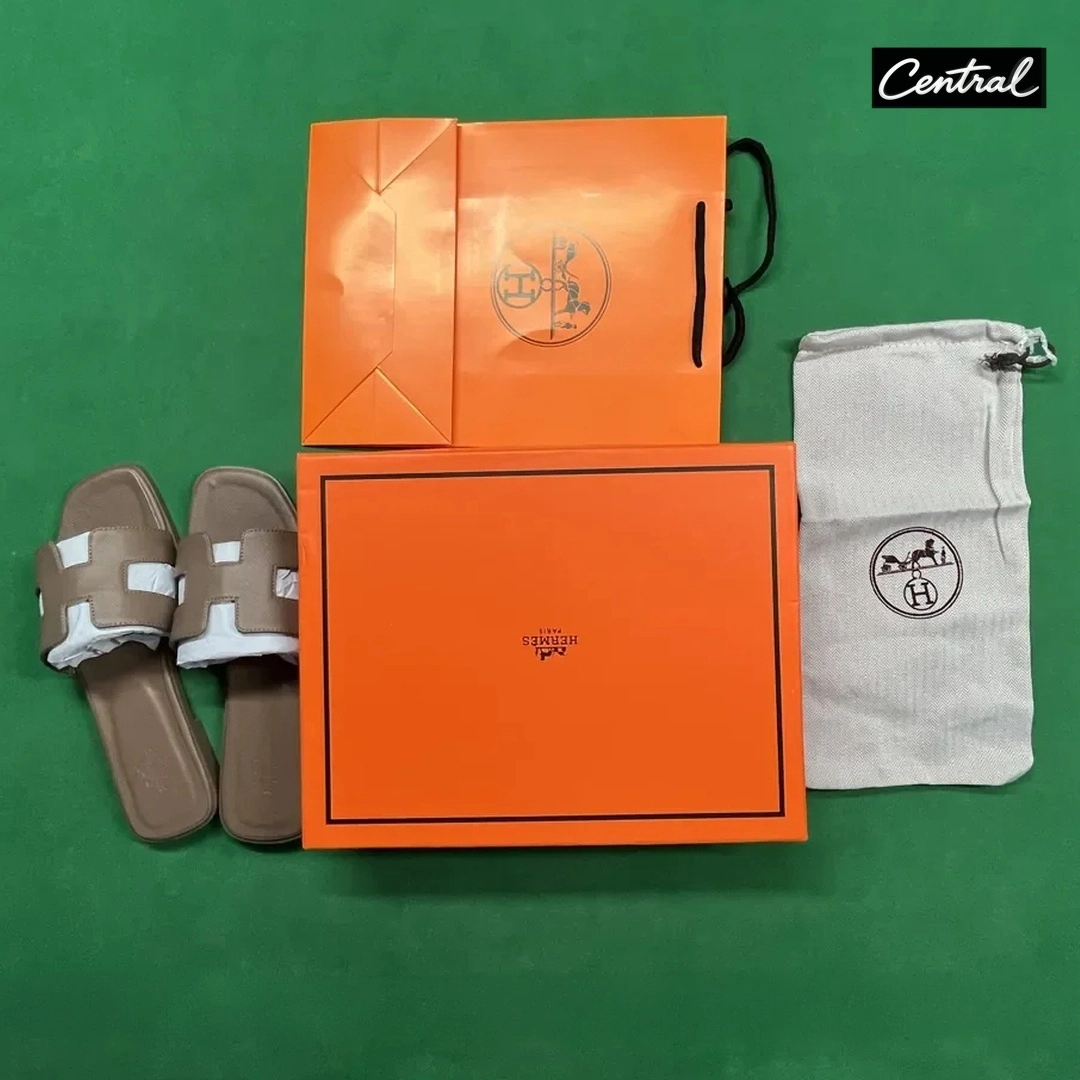 Hermès Oran Sandal - Elephant Gray