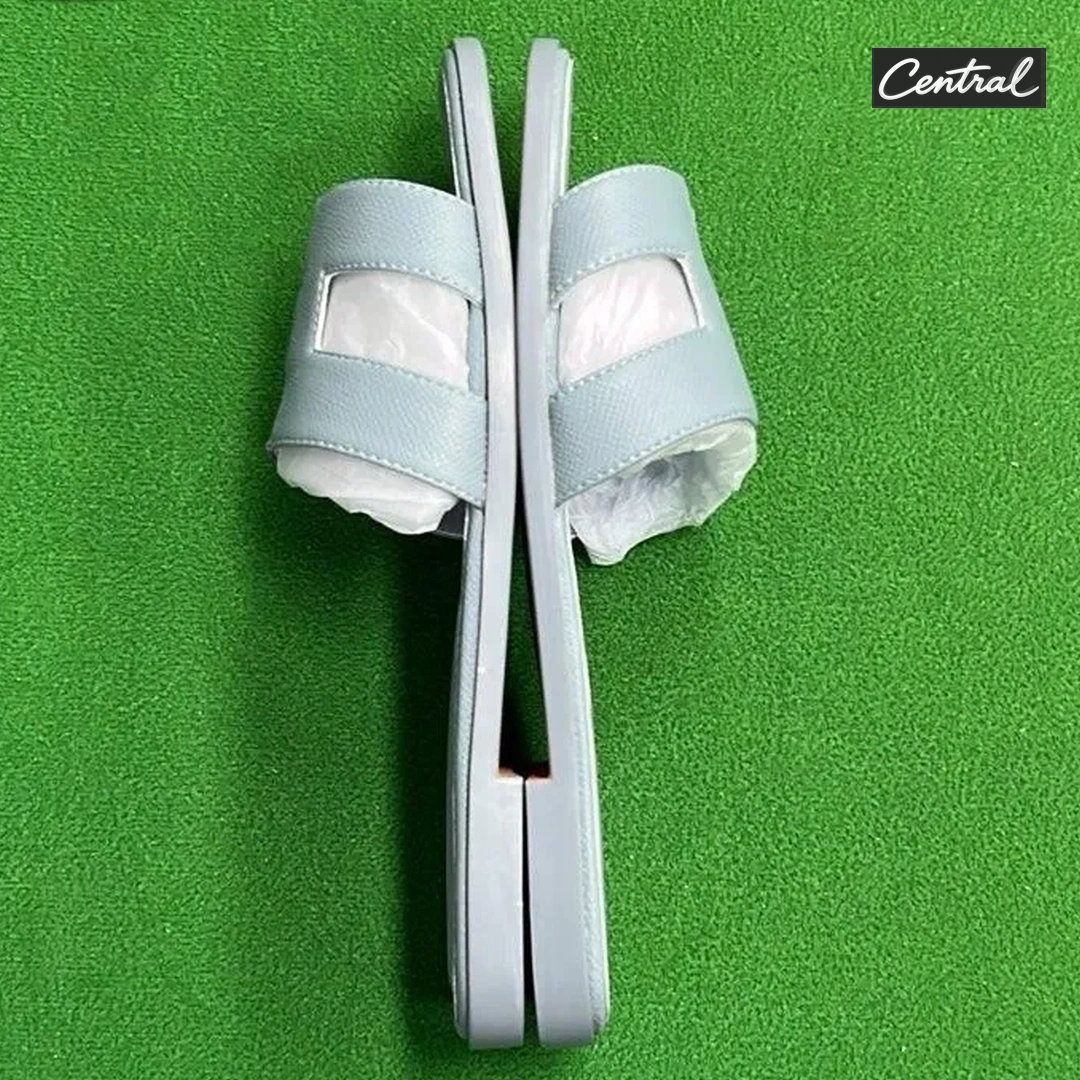 Hermès Oran Sandal - linen blue