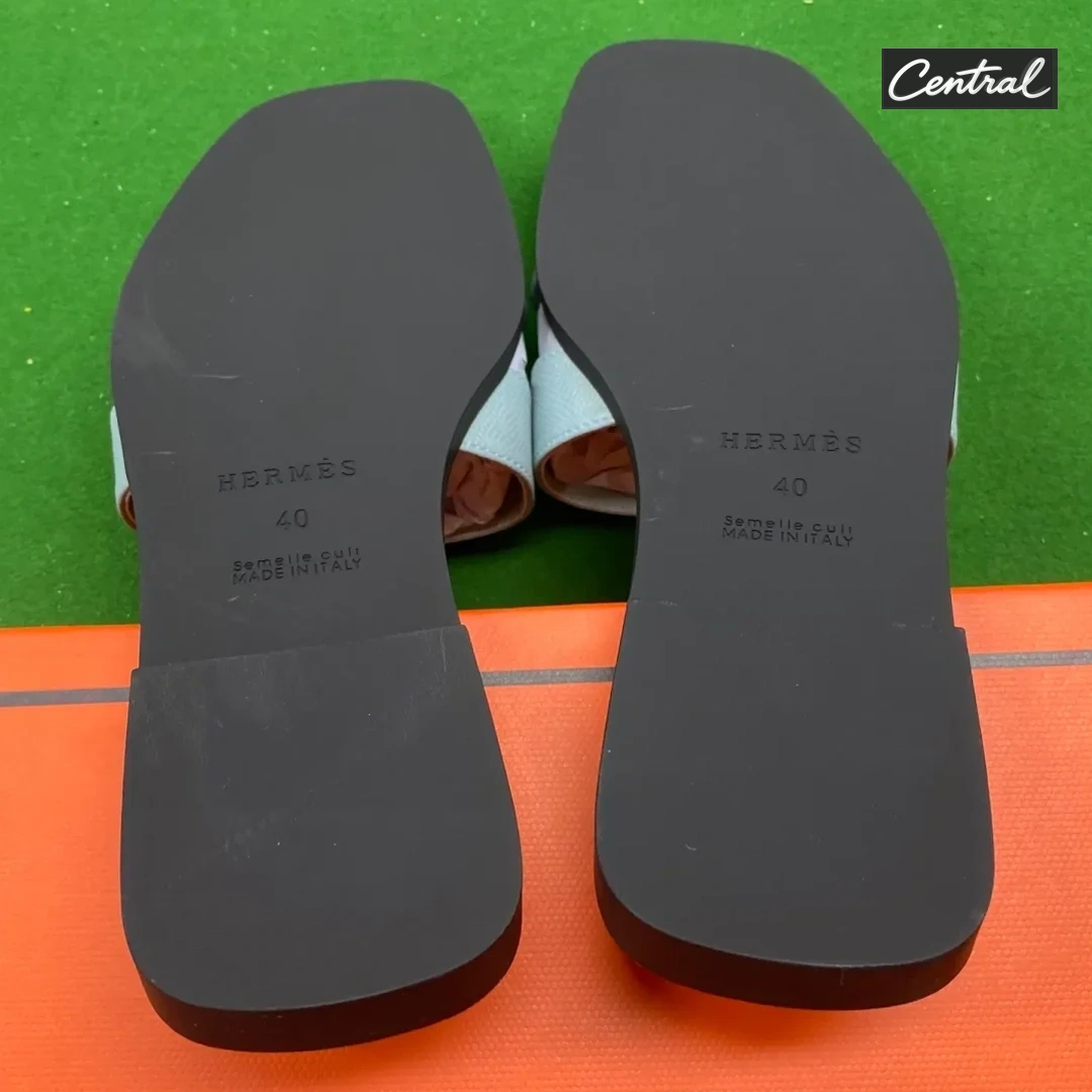 Hermès Oran Sandal - ice blue