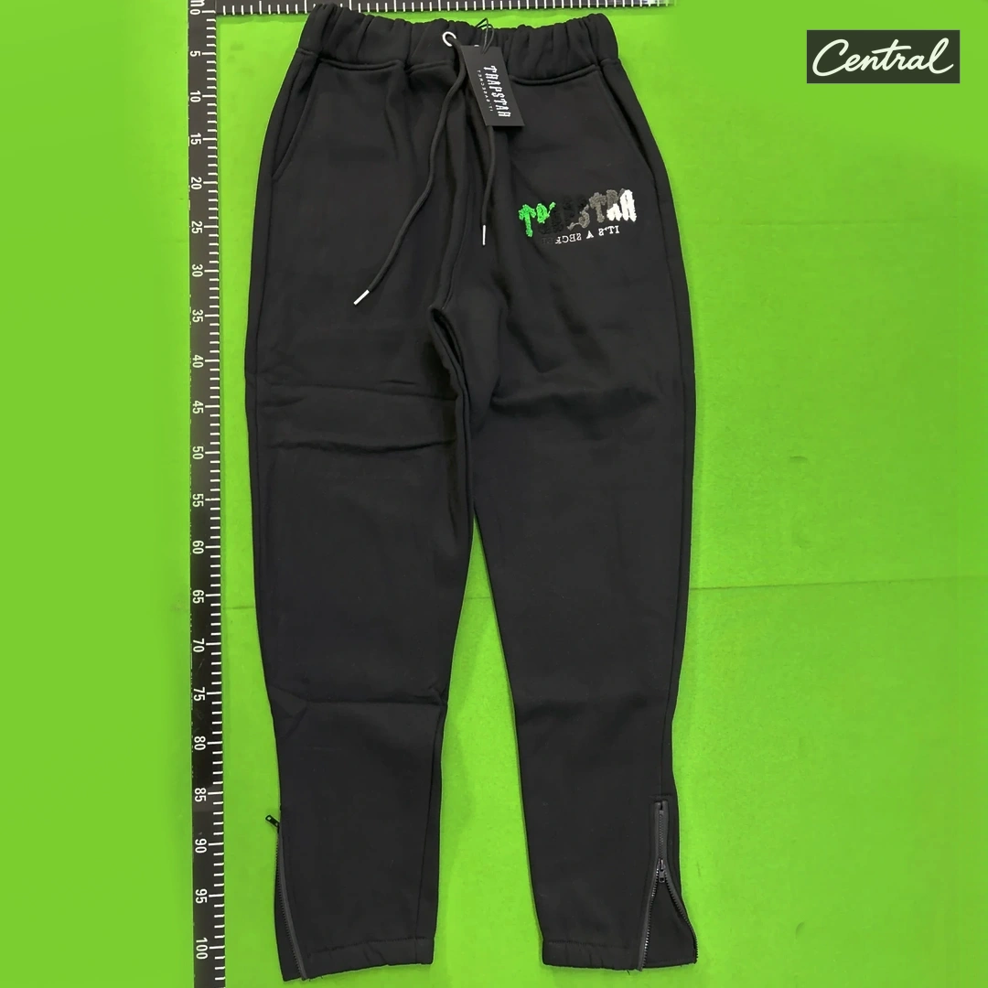 Trapstar Tracksuit - green letters Black