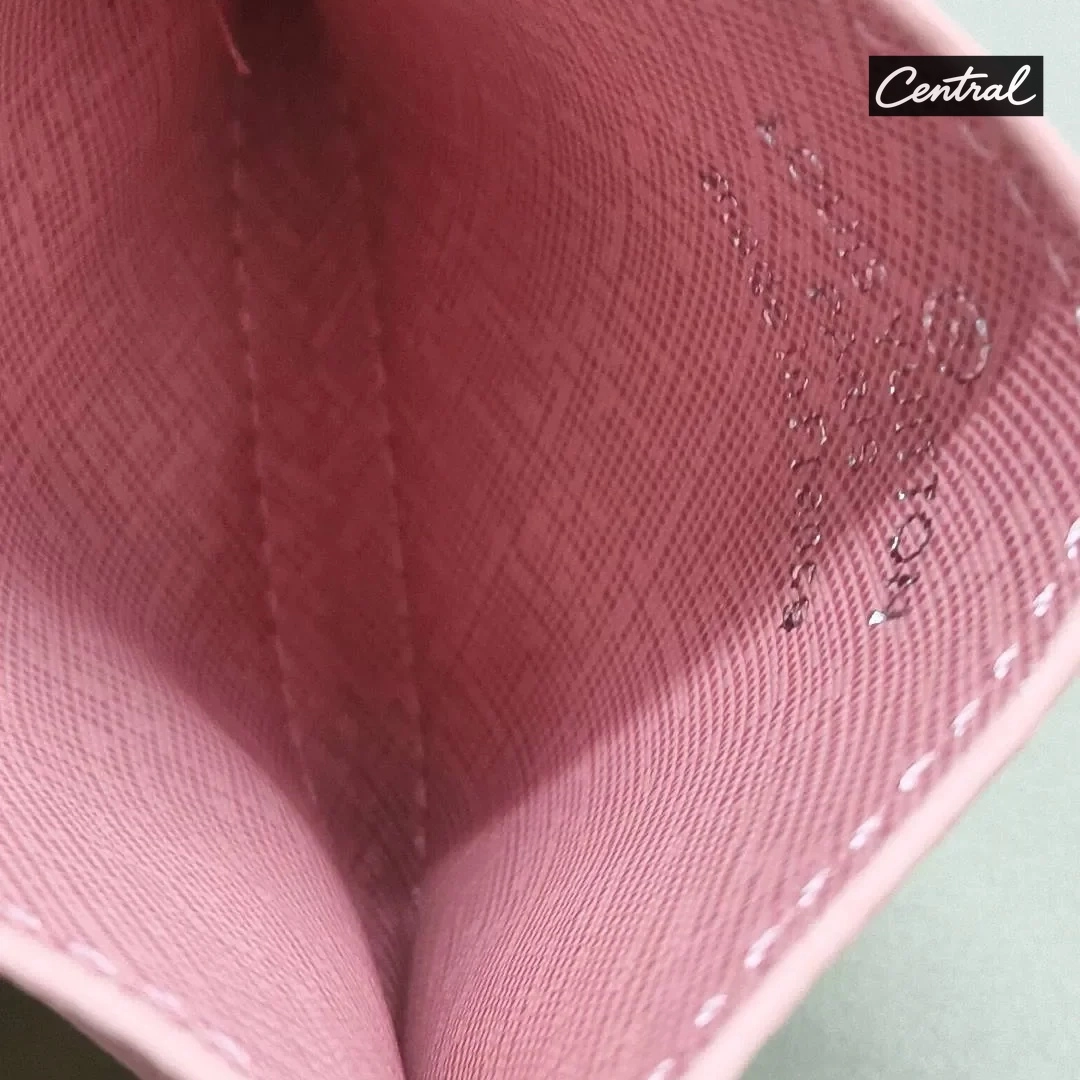 Louis Vuitton Skateboard Double Card Holder Pink