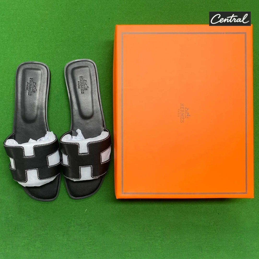 Hermès Oran Sandal - All inclusive sheepskin black