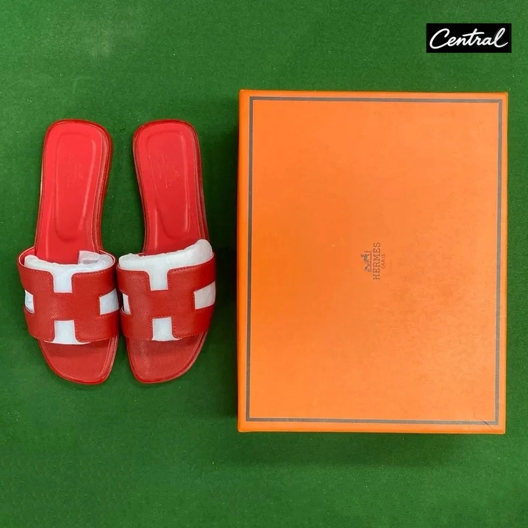 Hermès Oran Sandal - Palm print Bright Red