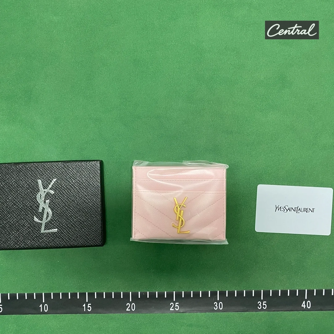 Saint Laurent Monogram Quilted Card Holder - Pink