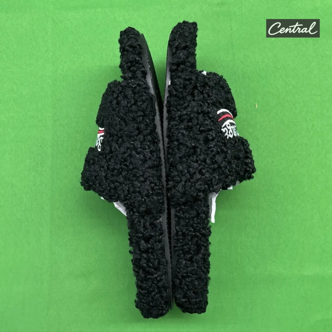 Balenciaga Slides - Black