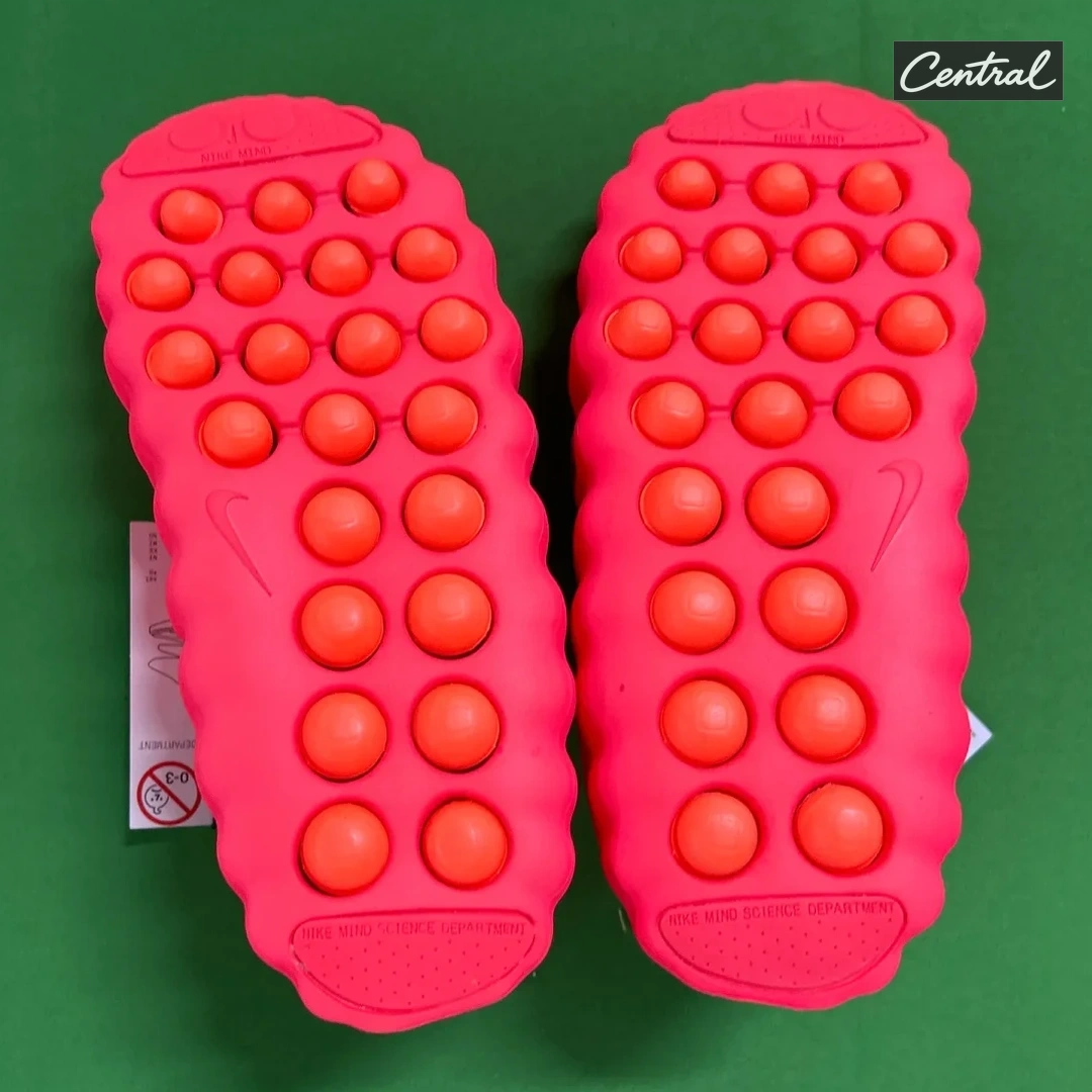 Nike Mind 001 Pregame Mules - Red