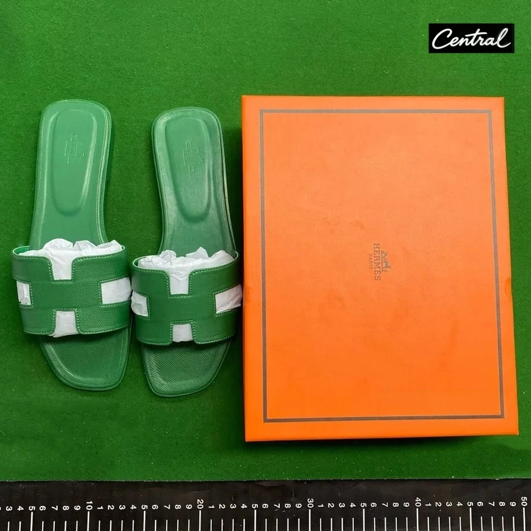 Hermès Oran Sandal - malachite green